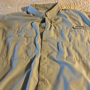 Tan Large Columbia Fishing Shirt